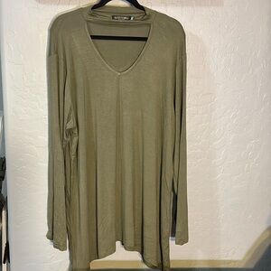 2X Glitzy Girlz long sleeve top